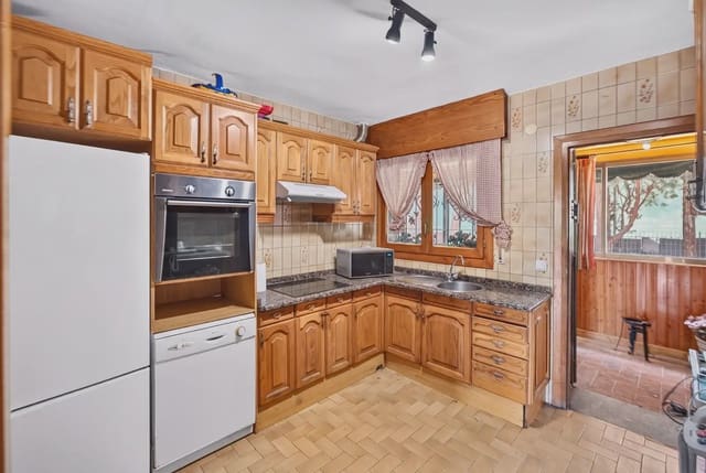 6 soveværelse Villa til leje i Torrelodones - € 3.000 (Ref: 10093832)