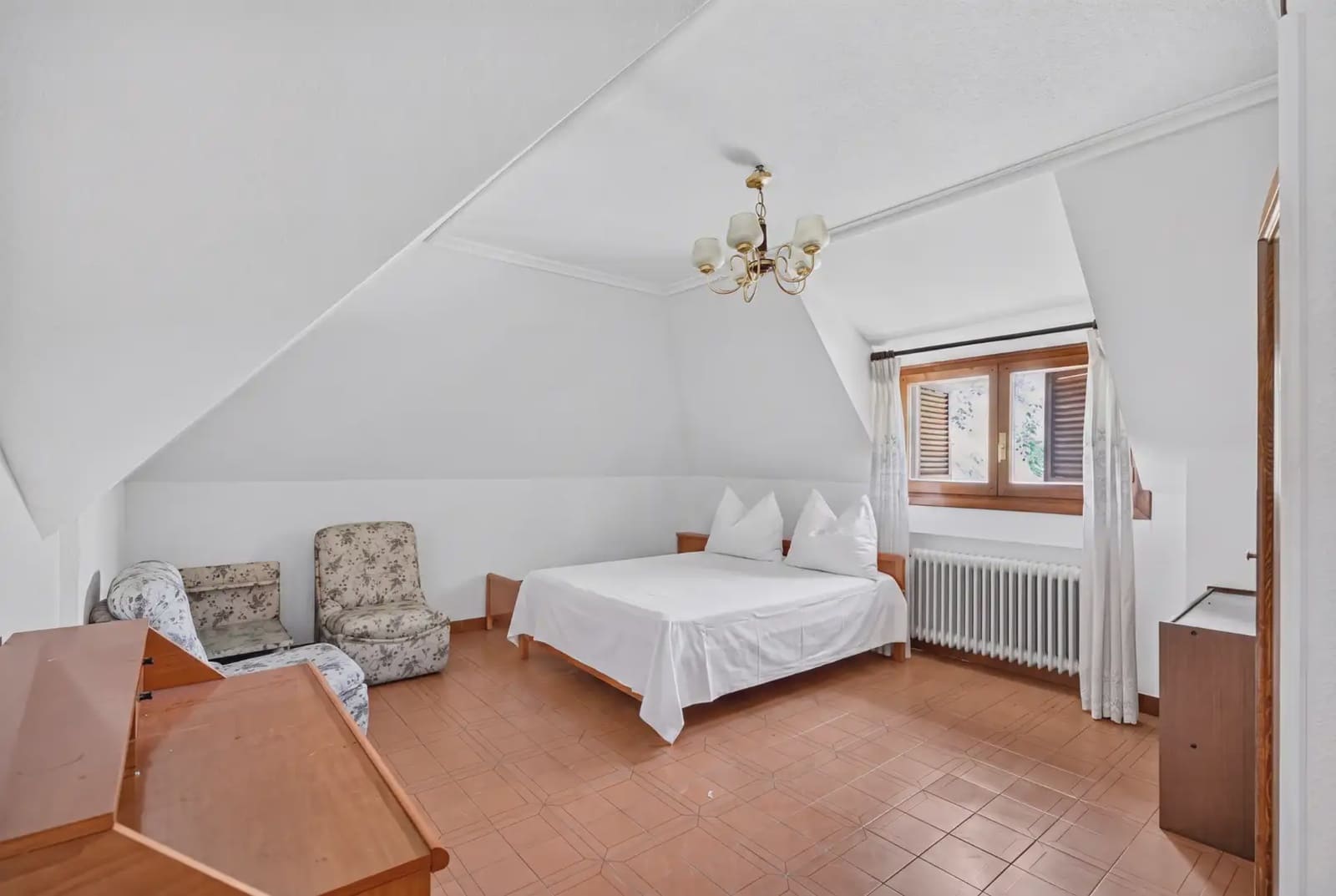 6 quarto Moradia para arrendar em Torrelodones com piscina garagem - 3 000 € (Ref: 10093832)
