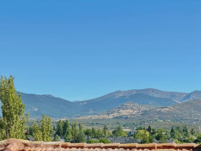 3 chambre Villa/Maison Semi-Mitoyenne à vendre à Guadarrama avec garage - 245 000 € (Ref: 10113306)