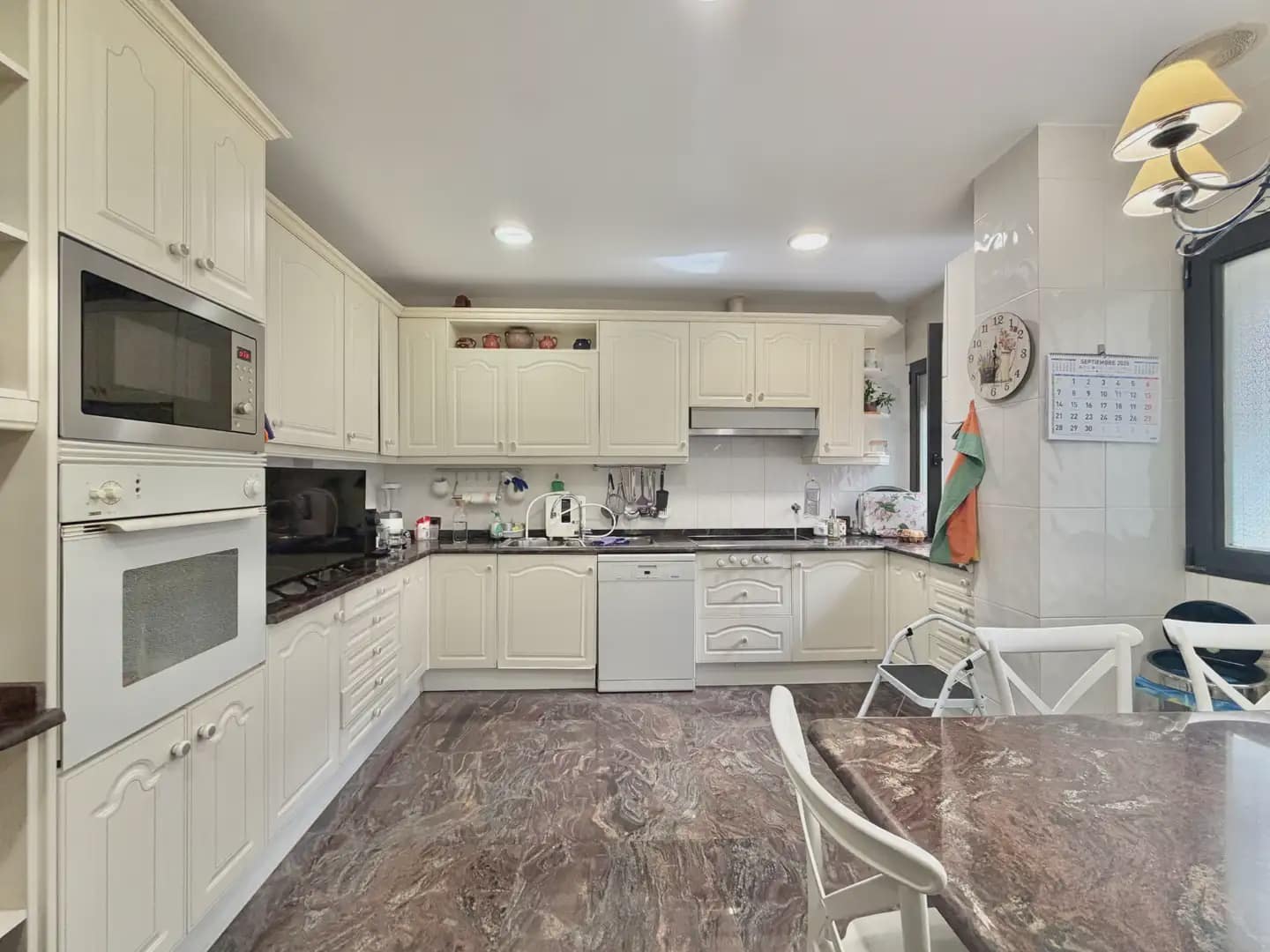 3 quarto Apartamento para venda em Madrid cidade - 1 395 000 € (Ref: 10120567)