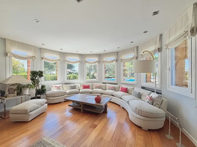 6 chambre Villa/Maison à vendre à Las Rozas de Madrid avec piscine garage - 2 750 000 € (Ref: 10124797)