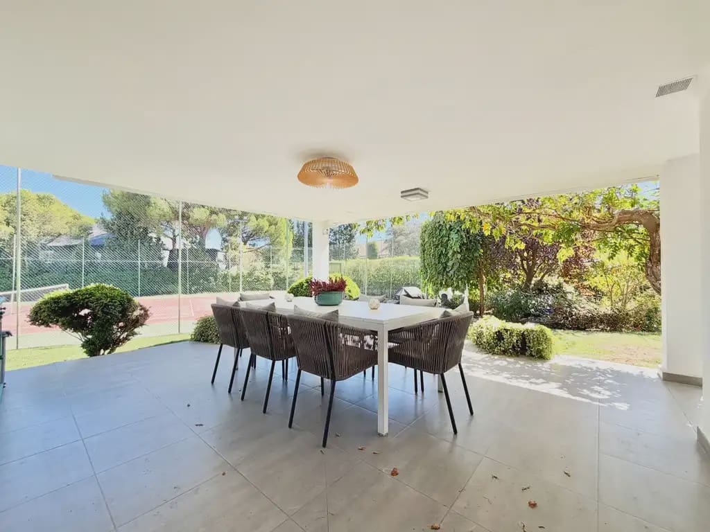 6 chambre Villa/Maison à vendre à Las Rozas de Madrid avec piscine garage - 2 750 000 € (Ref: 10124797)