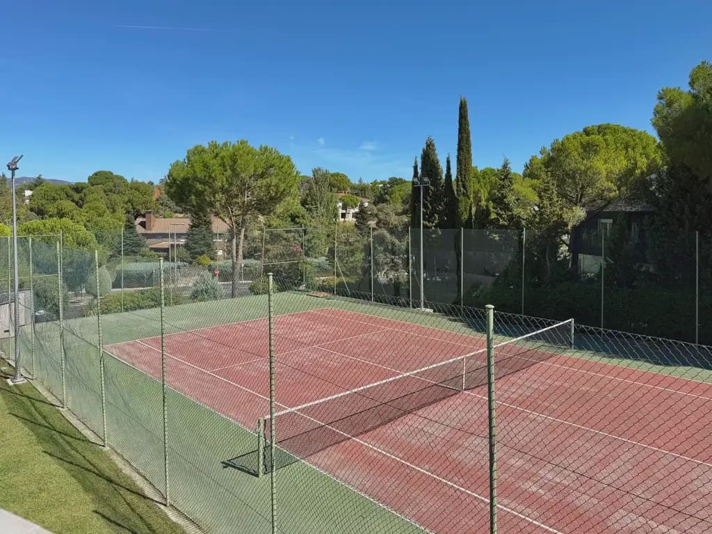 6 chambre Villa/Maison à vendre à Las Rozas de Madrid avec piscine garage - 2 750 000 € (Ref: 10124797)