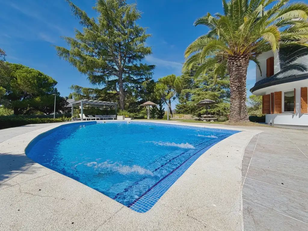 6 chambre Villa/Maison à vendre à Las Rozas de Madrid avec piscine garage - 2 750 000 € (Ref: 10124797)