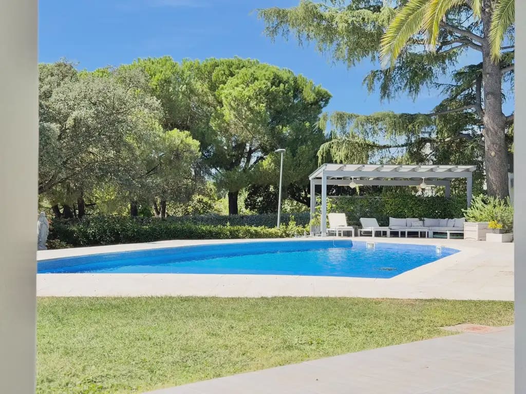 6 chambre Villa/Maison à vendre à Las Rozas de Madrid avec piscine garage - 2 750 000 € (Ref: 10124797)