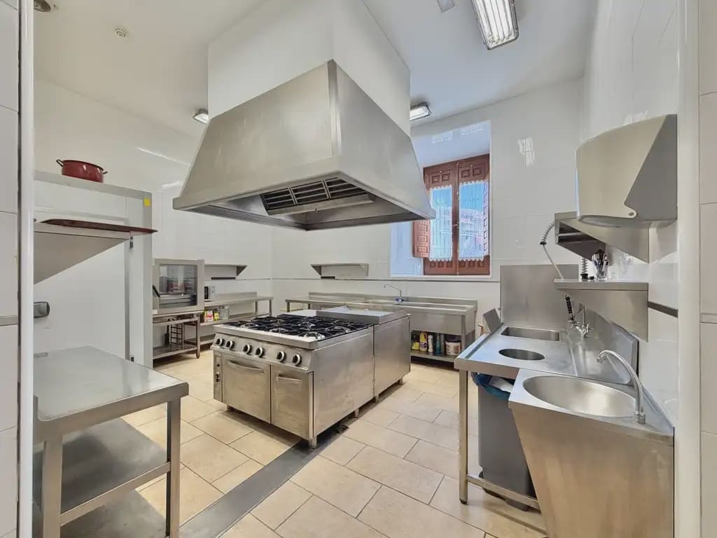 17 camera da letto Hotel in vendita in Fuentiduena - 2.390.000 € (Rif: 10136436)