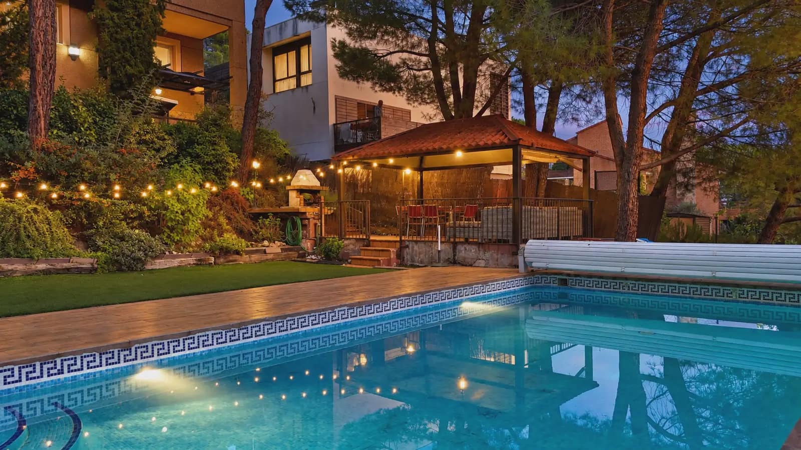 5 soverom Villa til salgs i Torrelodones med svømmebasseng garasje - € 995 000 (Ref: 10160285)