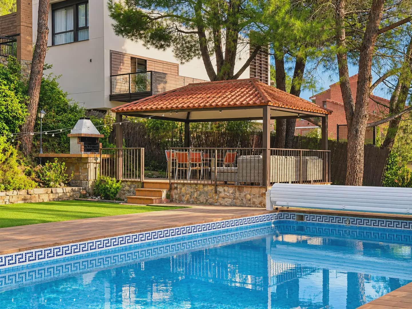 5 soverom Villa til salgs i Torrelodones med svømmebasseng garasje - € 995 000 (Ref: 10160285)
