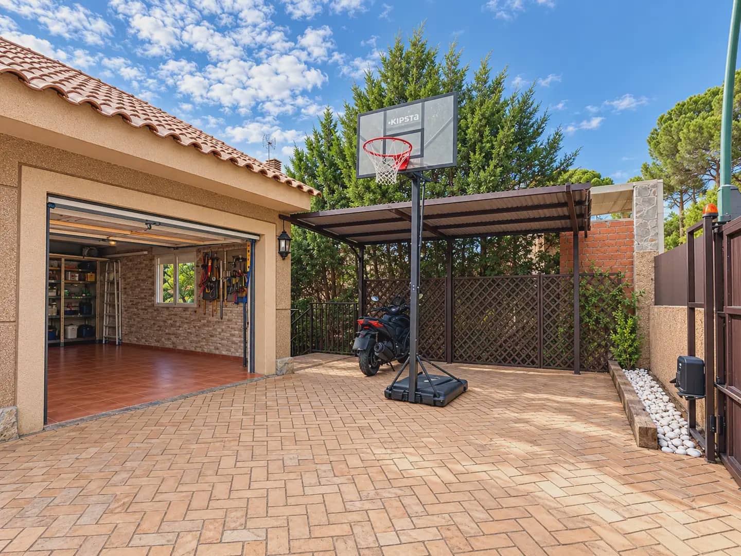 5 soverom Villa til salgs i Torrelodones med svømmebasseng garasje - € 995 000 (Ref: 10160285)