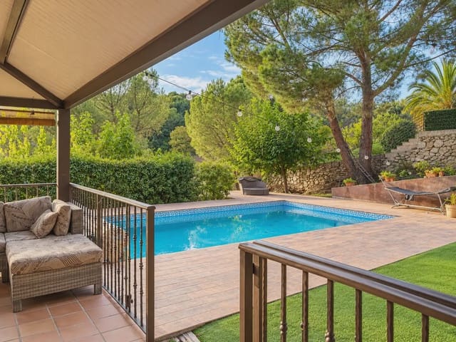 5 soverom Villa til salgs i Torrelodones med svømmebasseng garasje - € 995 000 (Ref: 10160285)