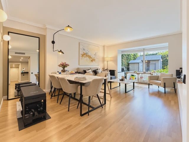 3 slaapkamer Flat te koop in Las Rozas de Madrid met zwembad garage - € 770.000 (Ref: 10179404)