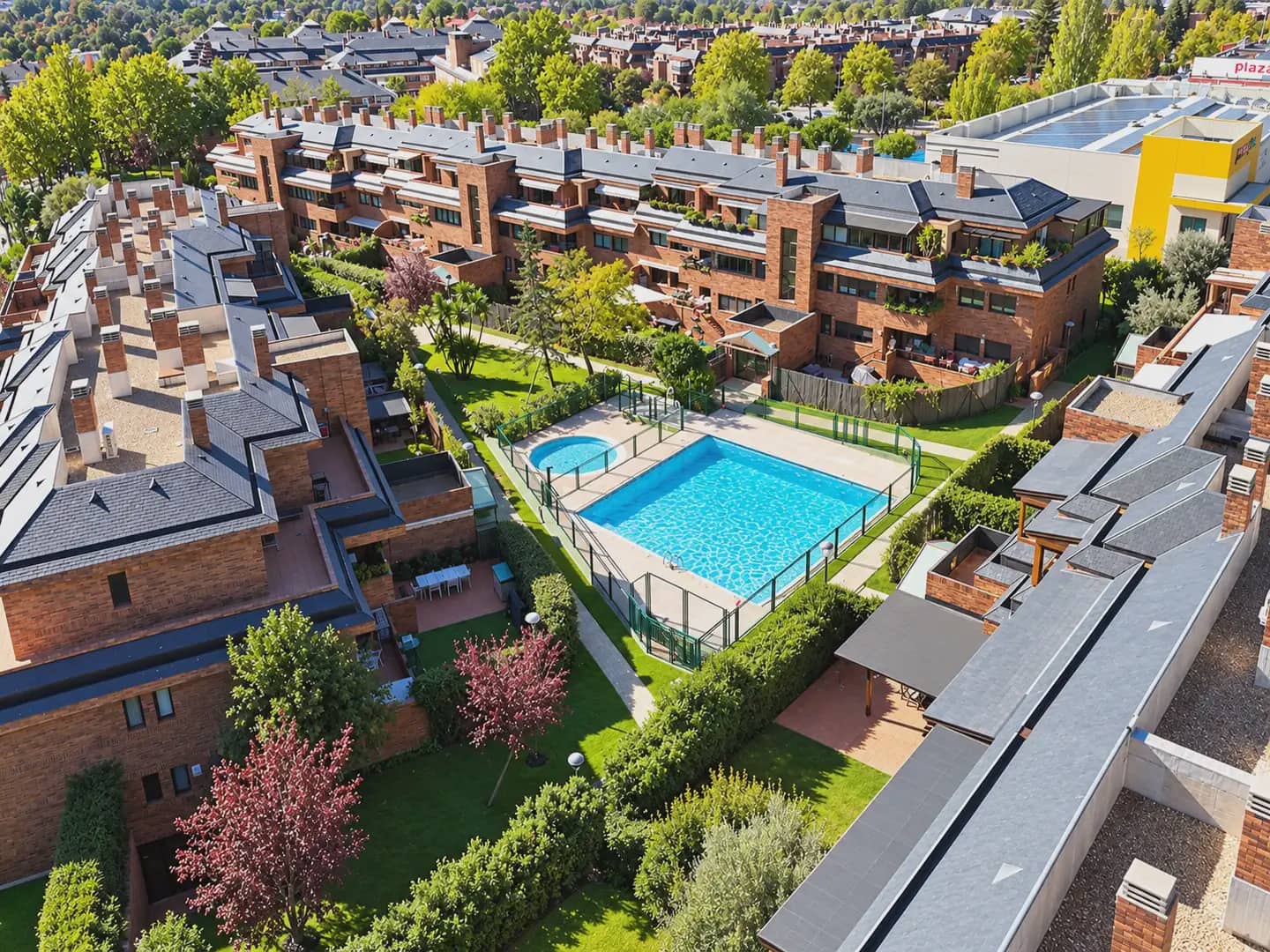 3 slaapkamer Flat te koop in Las Rozas de Madrid met zwembad garage - € 770.000 (Ref: 10179404)