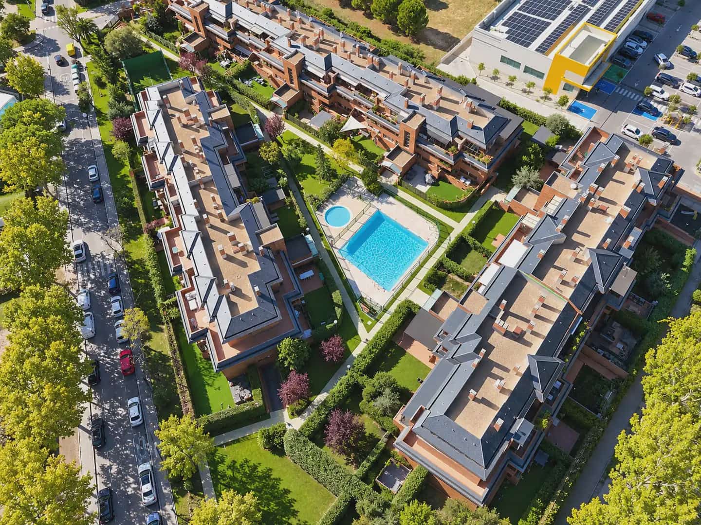 3 slaapkamer Flat te koop in Las Rozas de Madrid met zwembad garage - € 770.000 (Ref: 10179404)