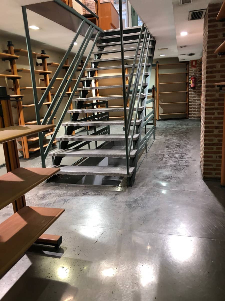 Commercial for sale in Alcorcon - € 254,000 (Ref: 6665604)