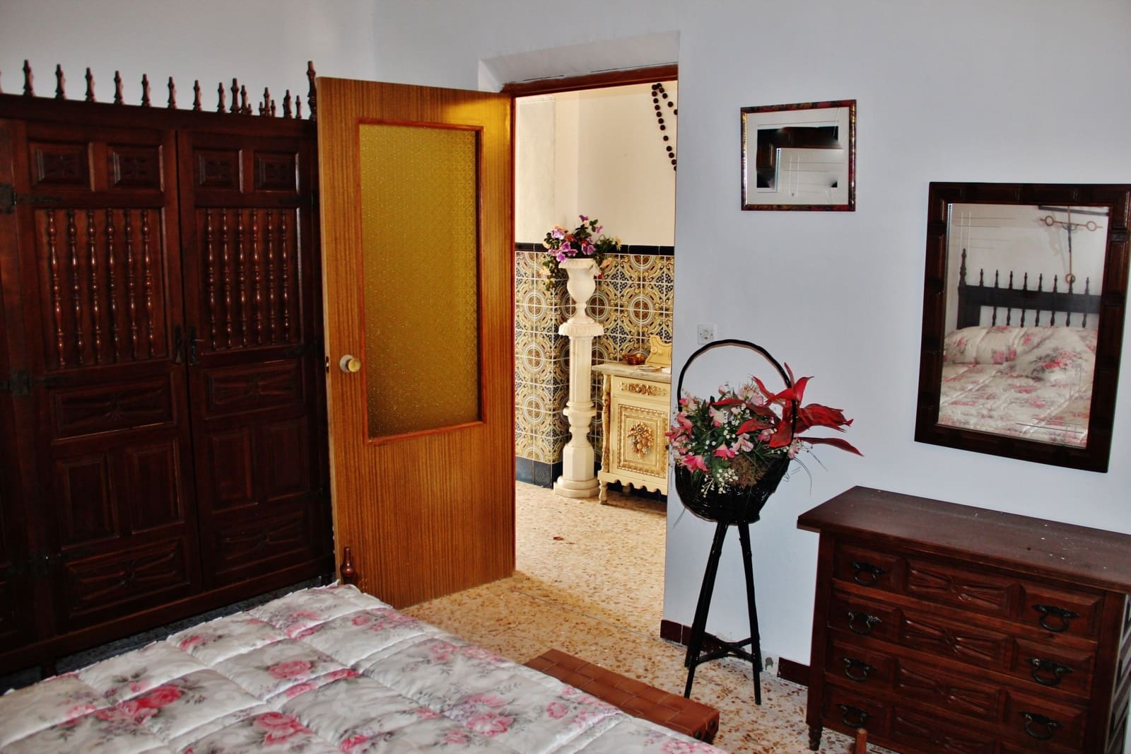 5 bedroom Finca/Country House for sale in Villafranca de los Caballeros with garage - € 190,000 (Ref: 6665629)