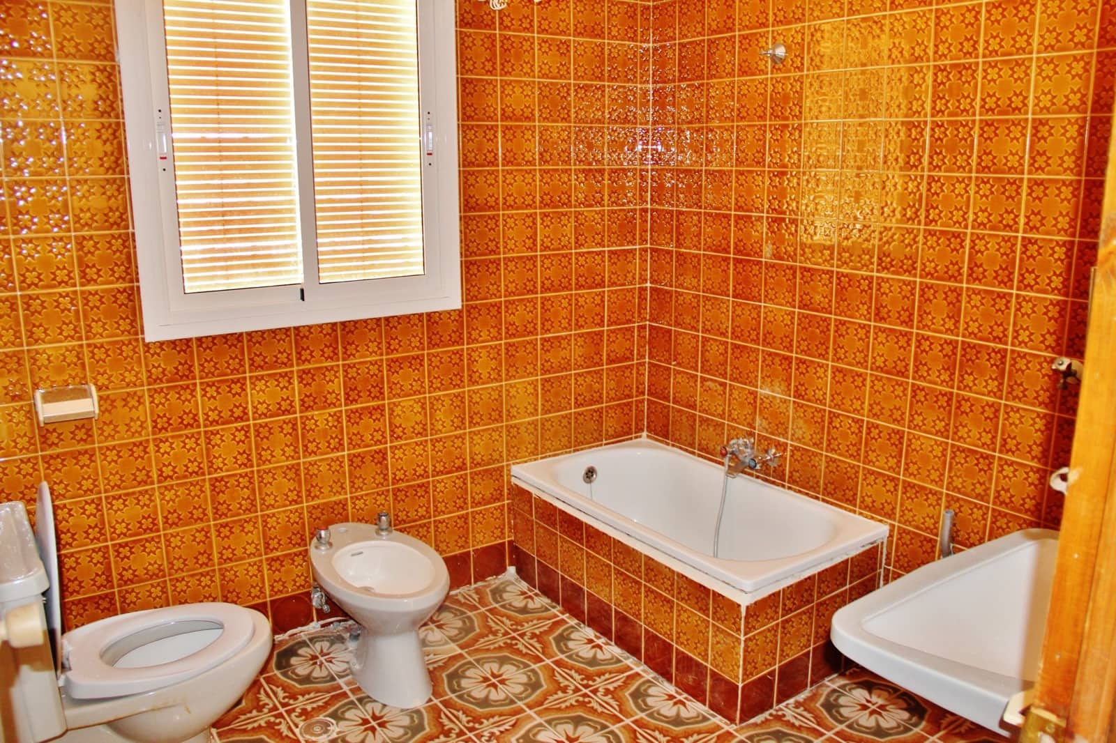 5 bedroom Finca/Country House for sale in Villafranca de los Caballeros with garage - € 190,000 (Ref: 6665629)