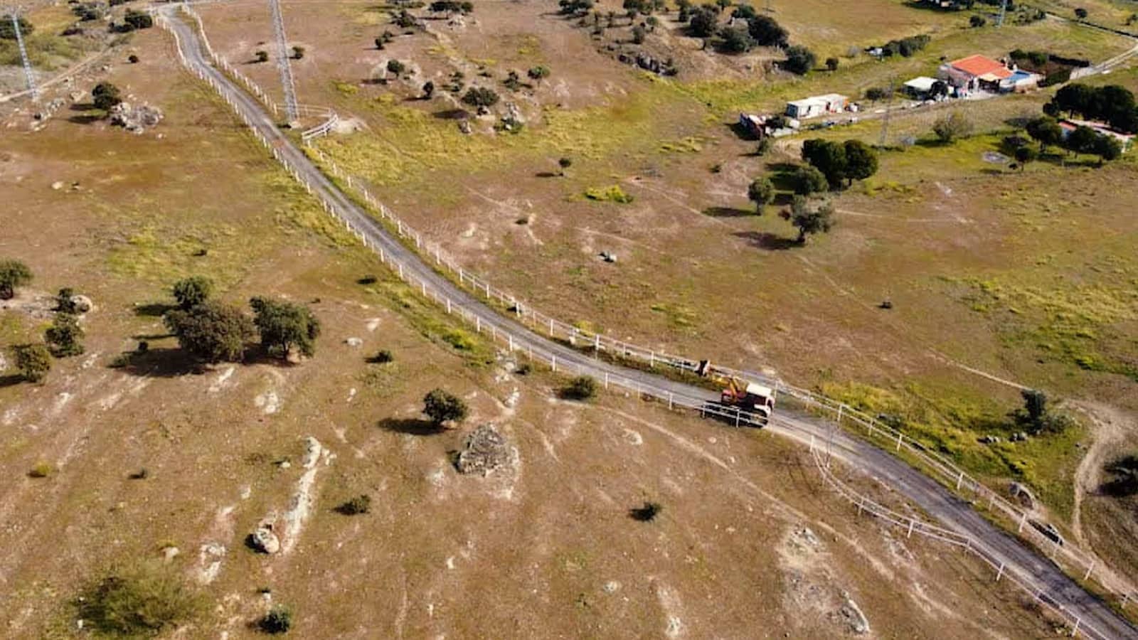 2 soveværelse Finca/Landehus til salg i Toledo by med swimmingpool garage - € 670.000 (Ref: 6665791)