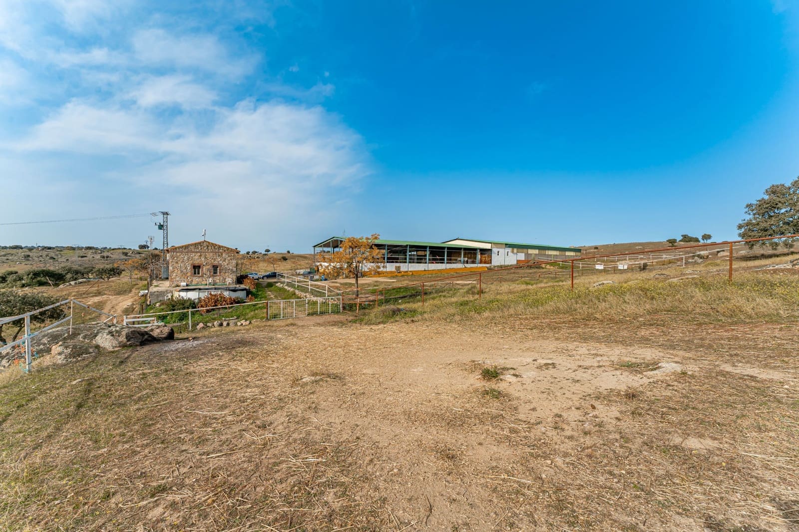 2 soveværelse Finca/Landehus til salg i Toledo by med swimmingpool garage - € 670.000 (Ref: 6665791)