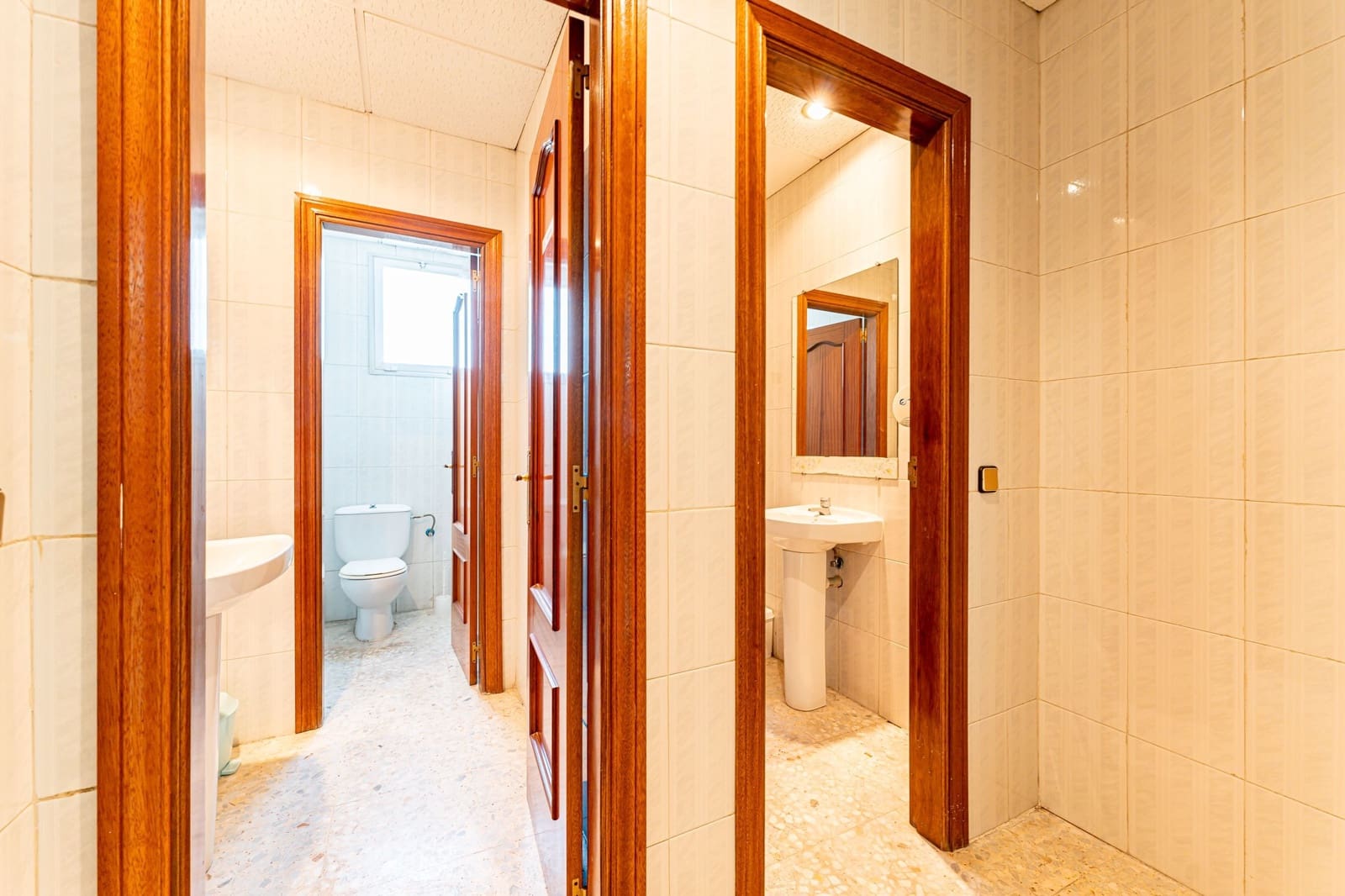 Erhverv til salg i Fuenlabrada - € 465.000 (Ref: 7009287)