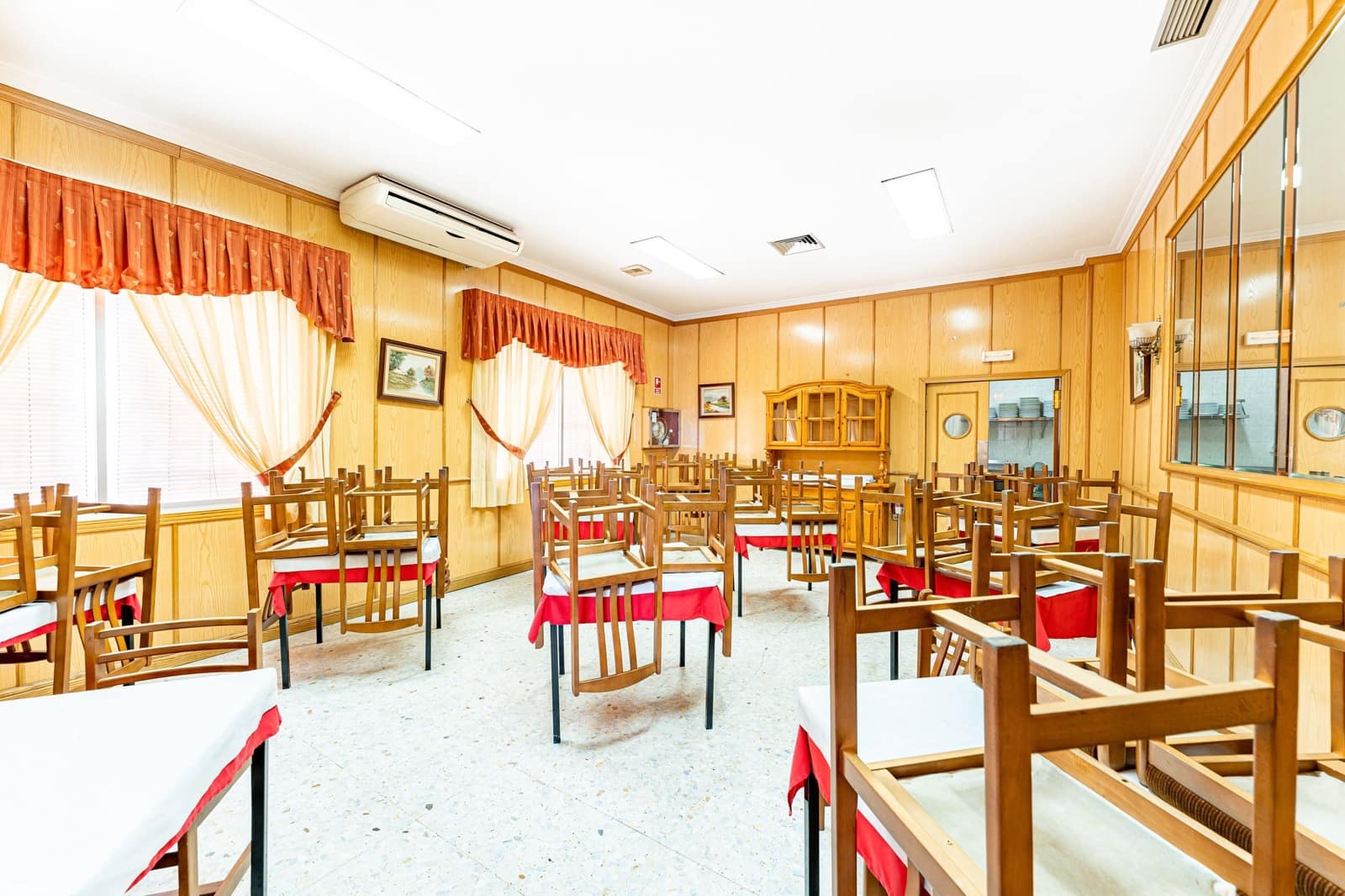 Erhverv til salg i Fuenlabrada - € 465.000 (Ref: 7009287)