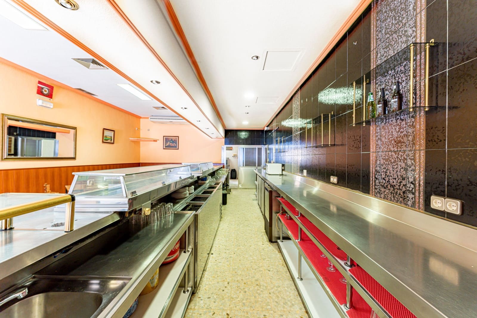 Erhverv til salg i Fuenlabrada - € 465.000 (Ref: 7009287)