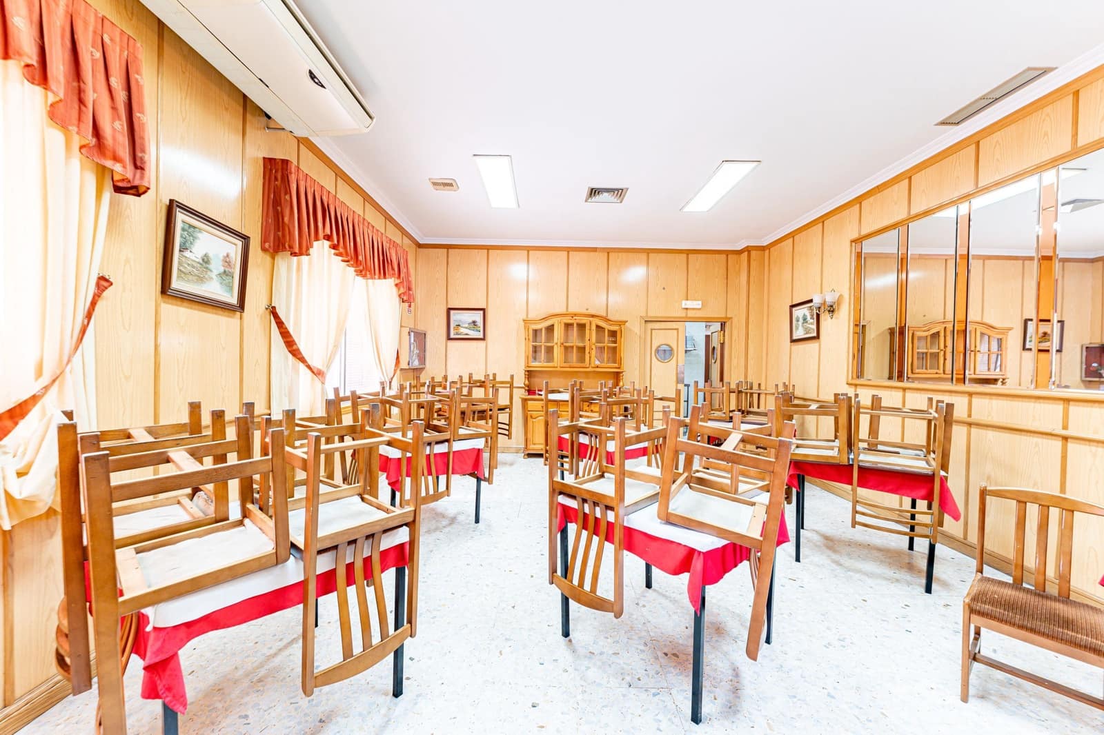 Erhverv til salg i Fuenlabrada - € 465.000 (Ref: 7009287)