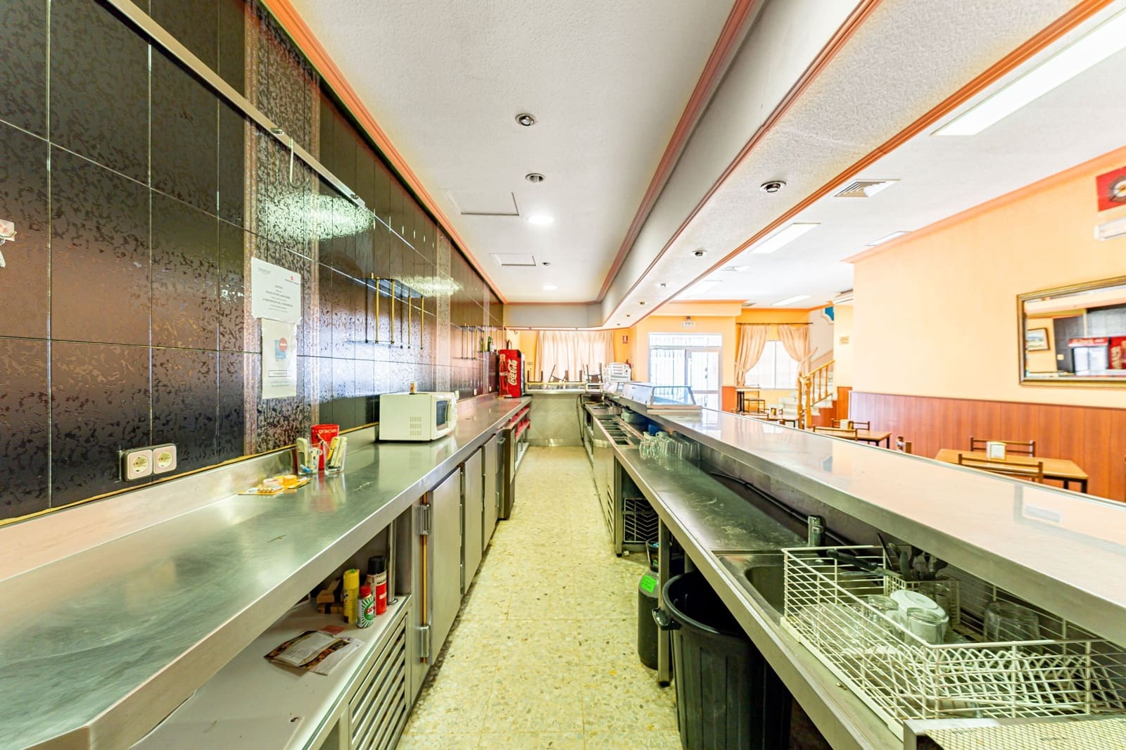 Erhverv til salg i Fuenlabrada - € 465.000 (Ref: 7009287)