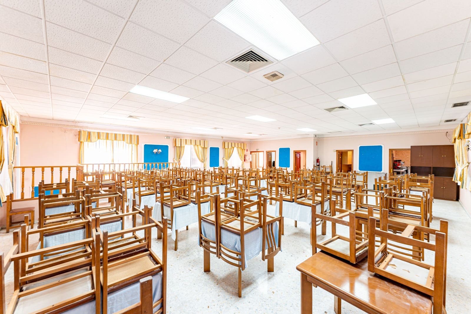 Erhverv til salg i Fuenlabrada - € 465.000 (Ref: 7009287)