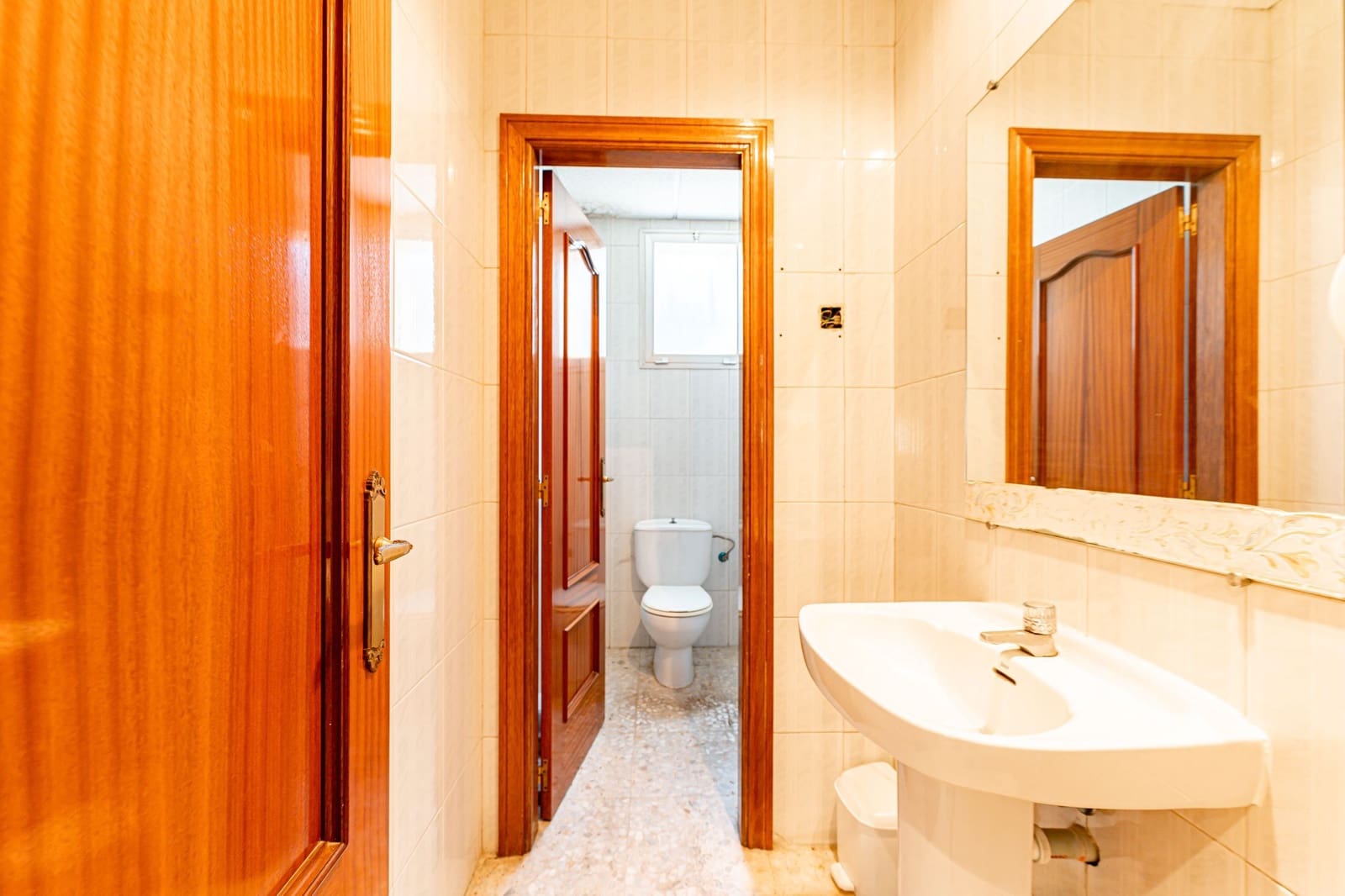 Erhverv til salg i Fuenlabrada - € 465.000 (Ref: 7009287)