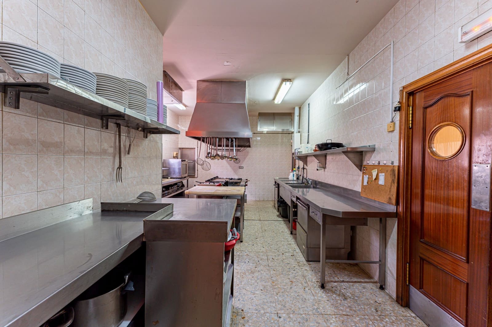 Erhverv til salg i Fuenlabrada - € 465.000 (Ref: 7009287)