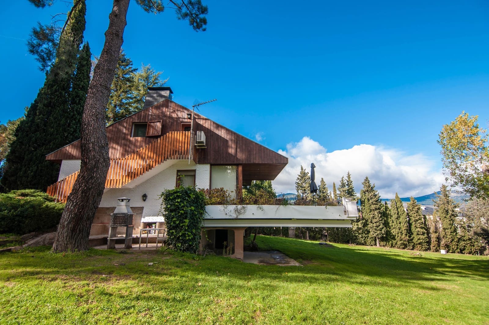 14 bedroom Finca/Country House for sale in Guadarrama with pool garage - € 3,500,000 (Ref: 7264606)