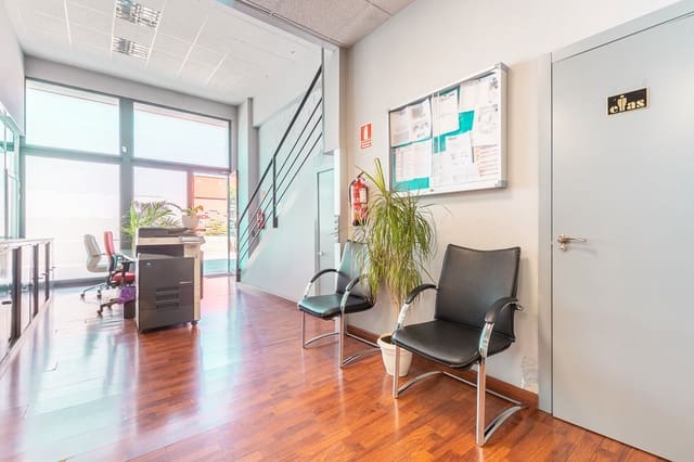 Office for sale in Coslada - € 540,000 (Ref: 7407629)