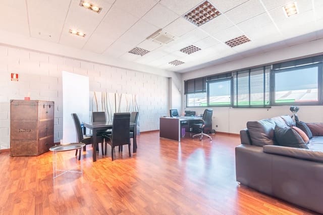 Office for sale in Coslada - € 540,000 (Ref: 7407629)