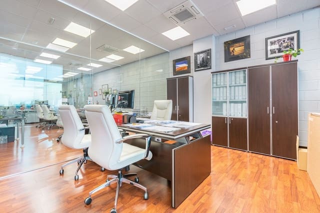 Office for sale in Coslada - € 540,000 (Ref: 7407629)
