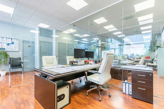 Office for sale in Coslada - € 540,000 (Ref: 7407629)