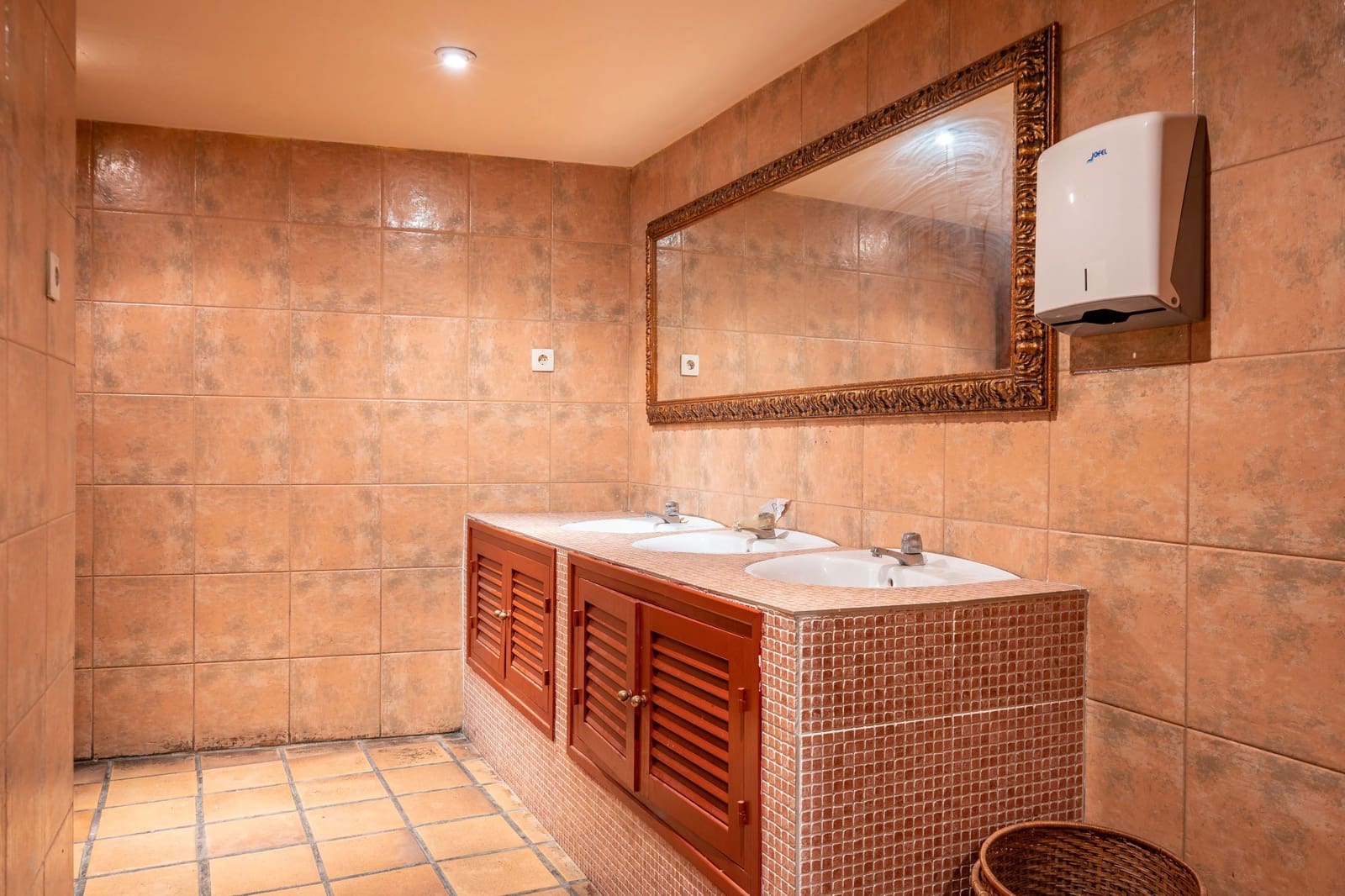 Erhverv til salg i Collado Villalba - € 1.980.000 (Ref: 7513079)