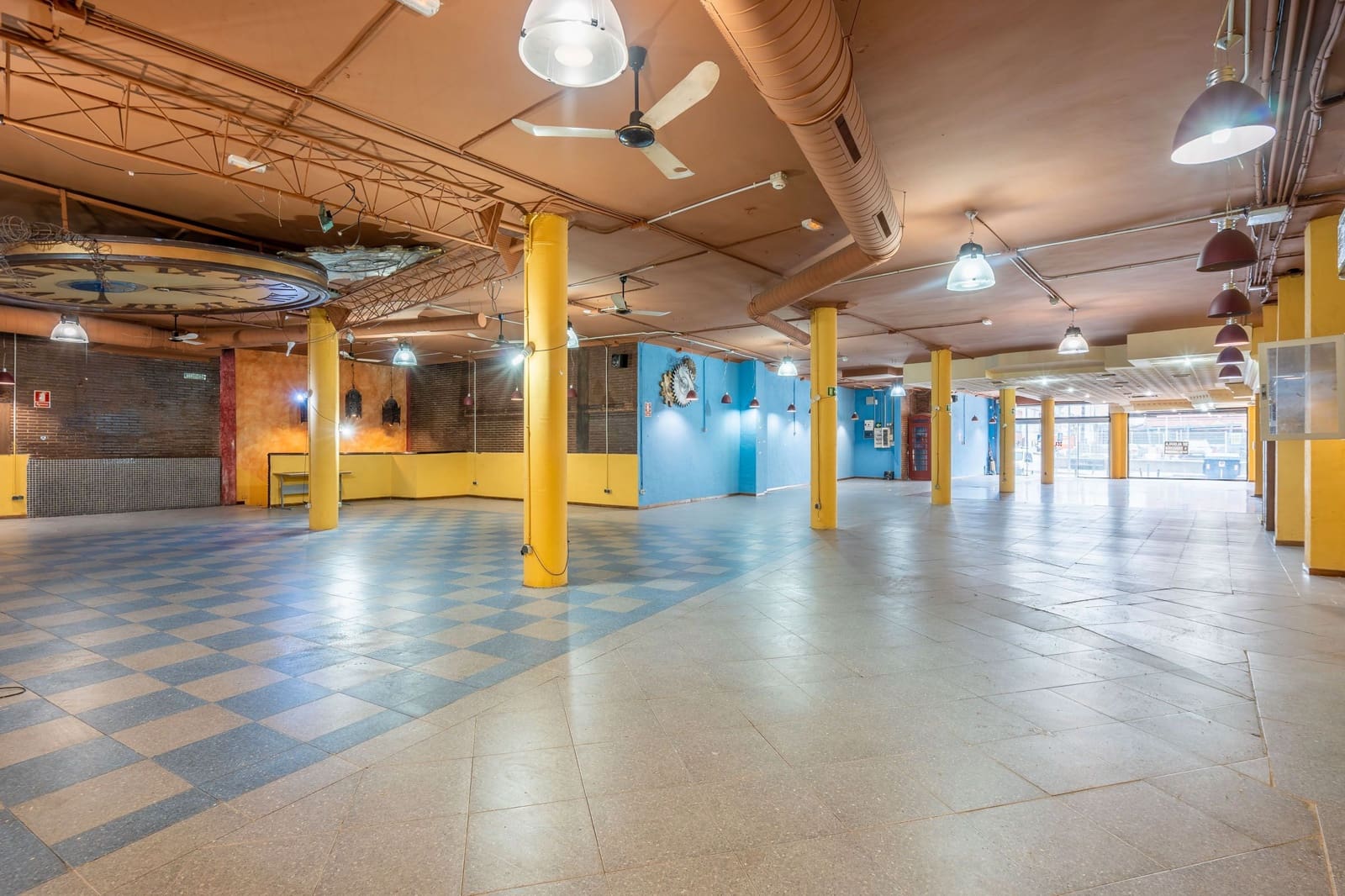 Erhverv til salg i Collado Villalba - € 1.980.000 (Ref: 7513079)