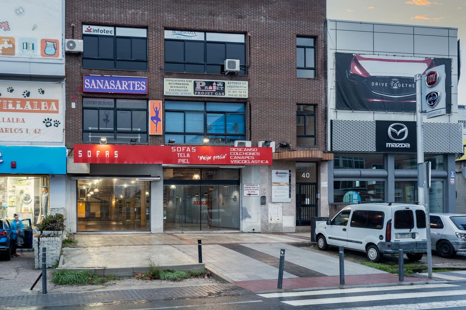 Erhverv til salg i Collado Villalba - € 1.980.000 (Ref: 7513079)