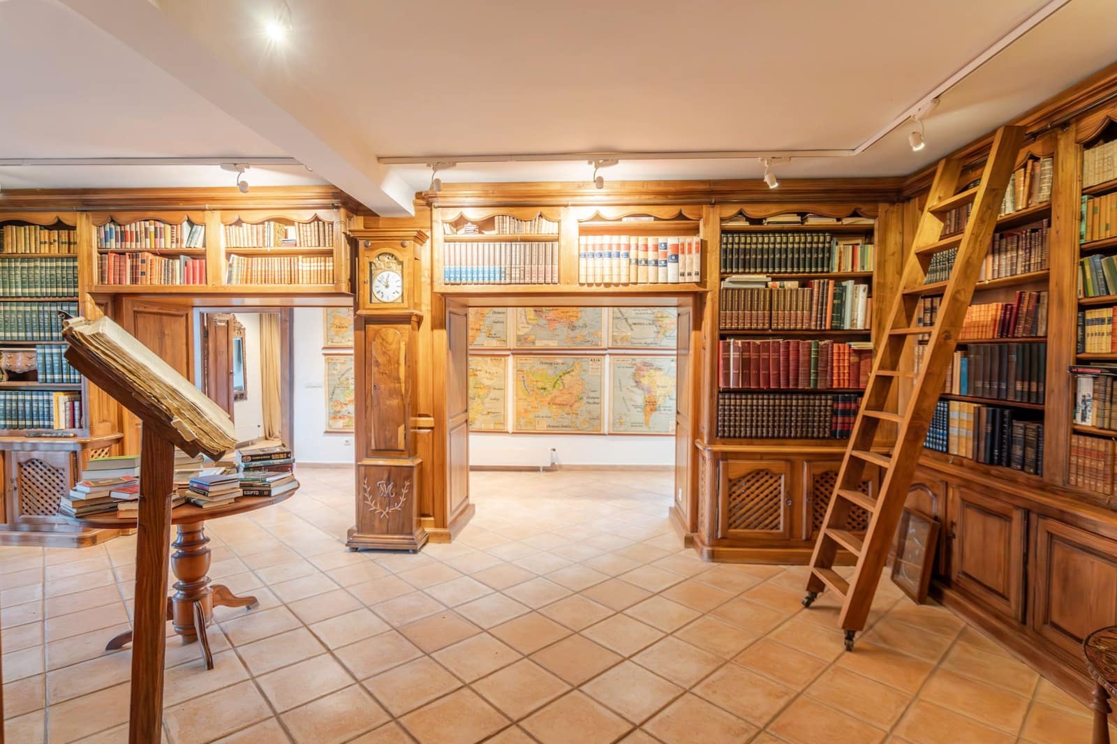 Finca/Casa Rural de 5 habitaciones en Chapinería en venta con piscina garaje - 2.500.000 € (Ref: 8129084)