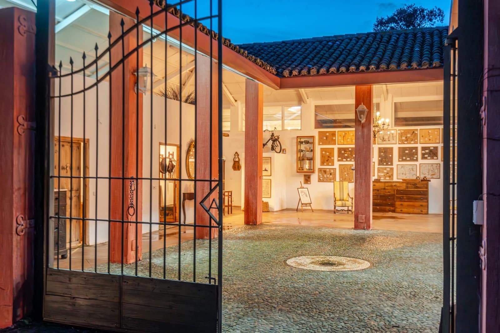 Finca/Casa Rural de 5 habitaciones en Chapinería en venta con piscina garaje - 2.500.000 € (Ref: 8129084)