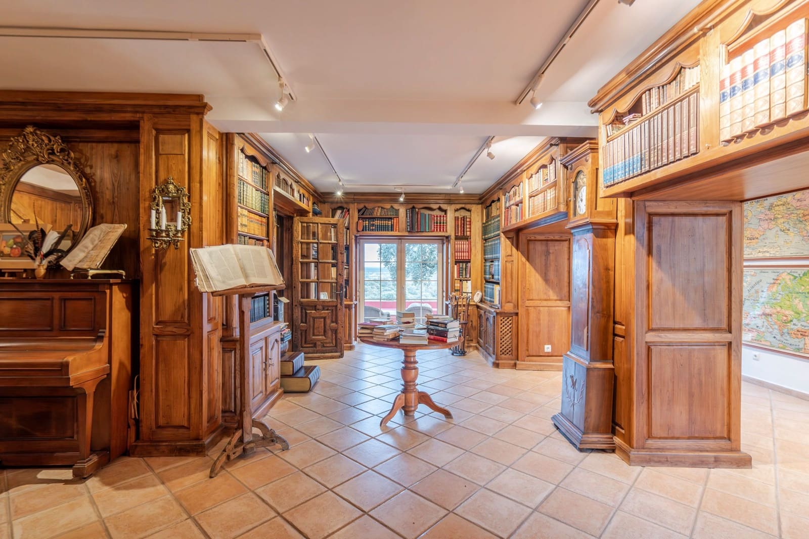 Finca/Casa Rural de 5 habitaciones en Chapinería en venta con piscina garaje - 2.500.000 € (Ref: 8129084)