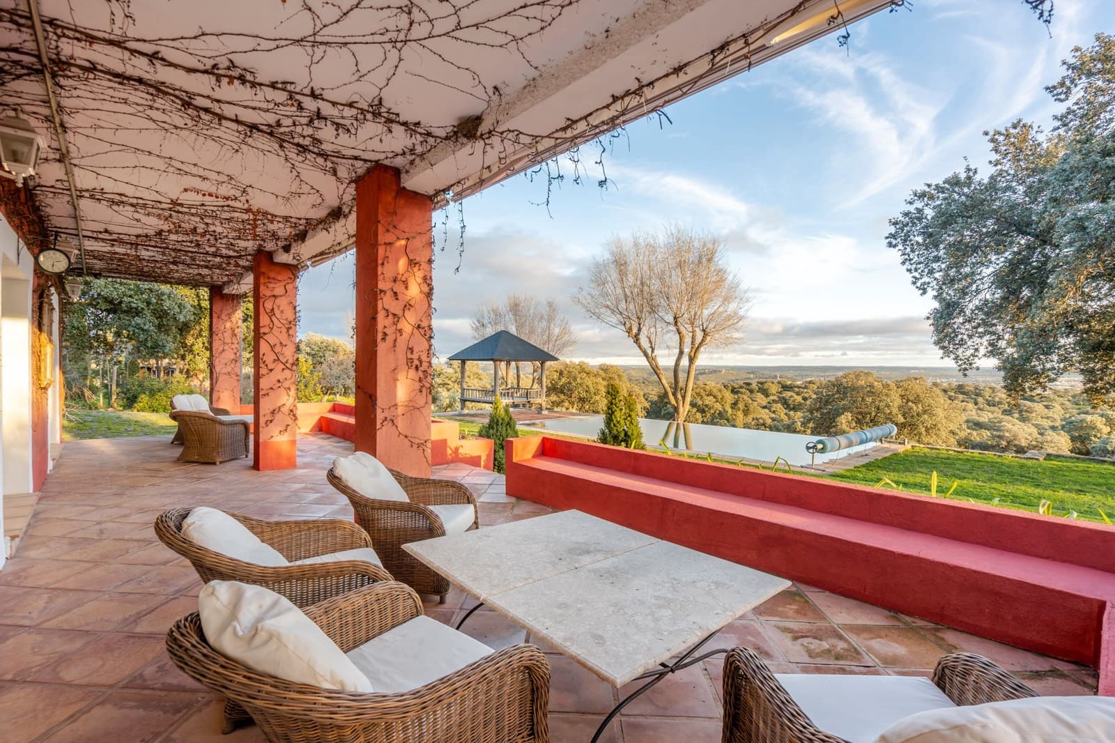 Finca/Casa Rural de 5 habitaciones en Chapinería en venta con piscina garaje - 2.500.000 € (Ref: 8129084)