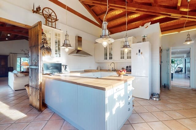 5 slaapkamer Finca/Landhuis te koop in Chapinería met zwembad garage - € 2.500.000 (Ref: 8129084)