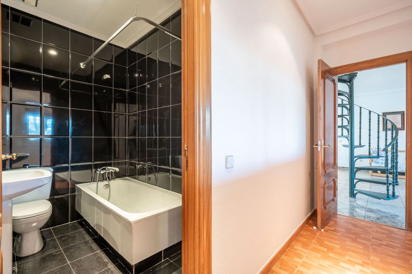 7 bedroom Villa for sale in Colmenarejo with pool garage - € 1,790,000 (Ref: 8194810)