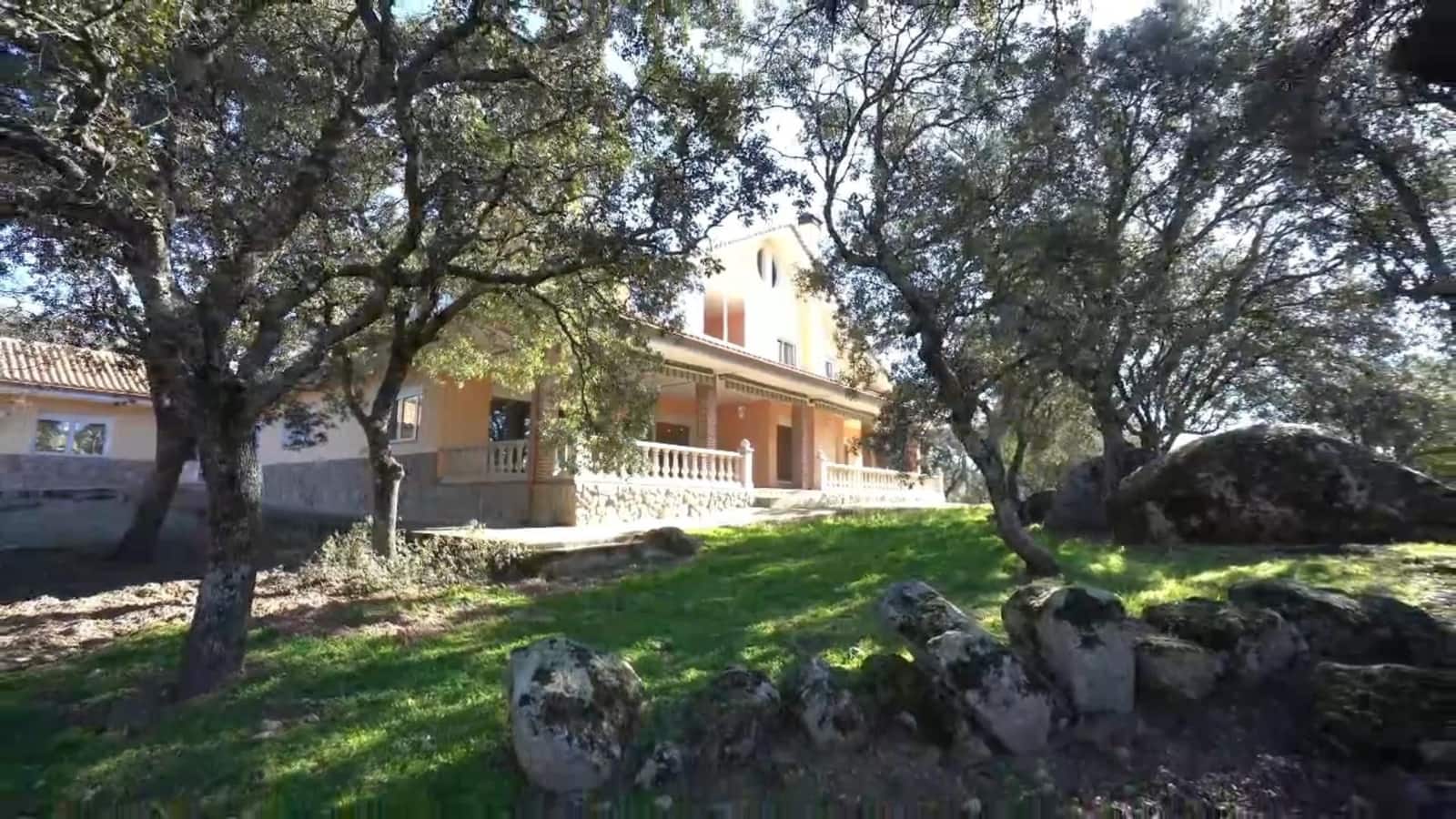 7 bedroom Villa for sale in Colmenarejo with pool garage - € 1,790,000 (Ref: 8194810)