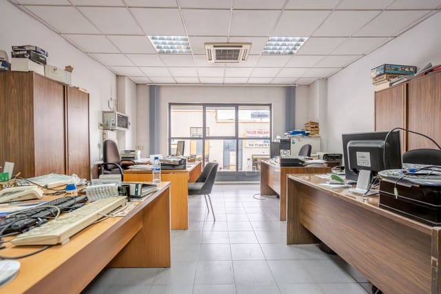 Commercieel te koop in Rivas-Vaciamadrid - € 600.000 (Ref: 8206413)