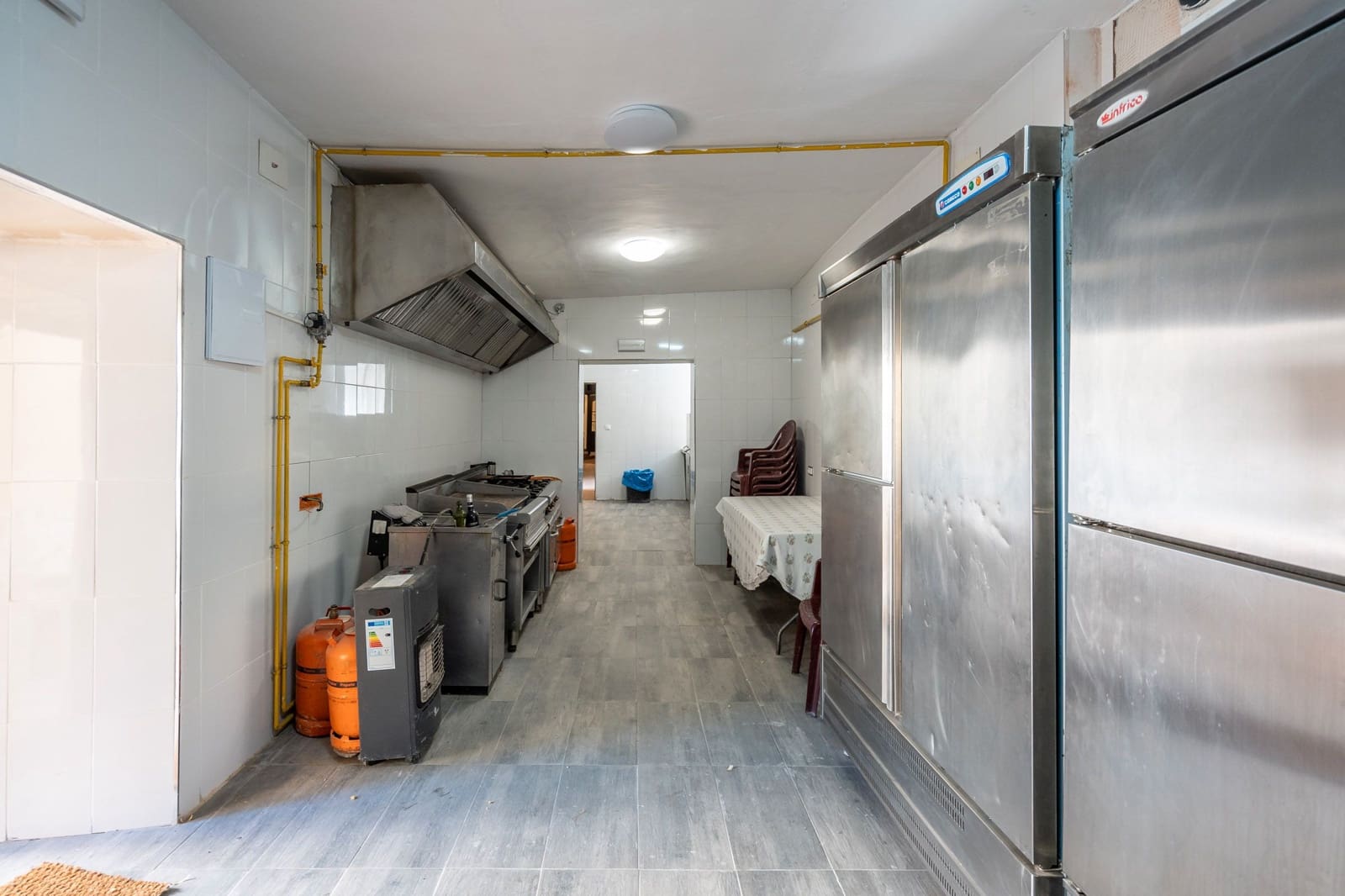 21 bedroom Hotel for sale in Yepes - € 500,000 (Ref: 8273948)