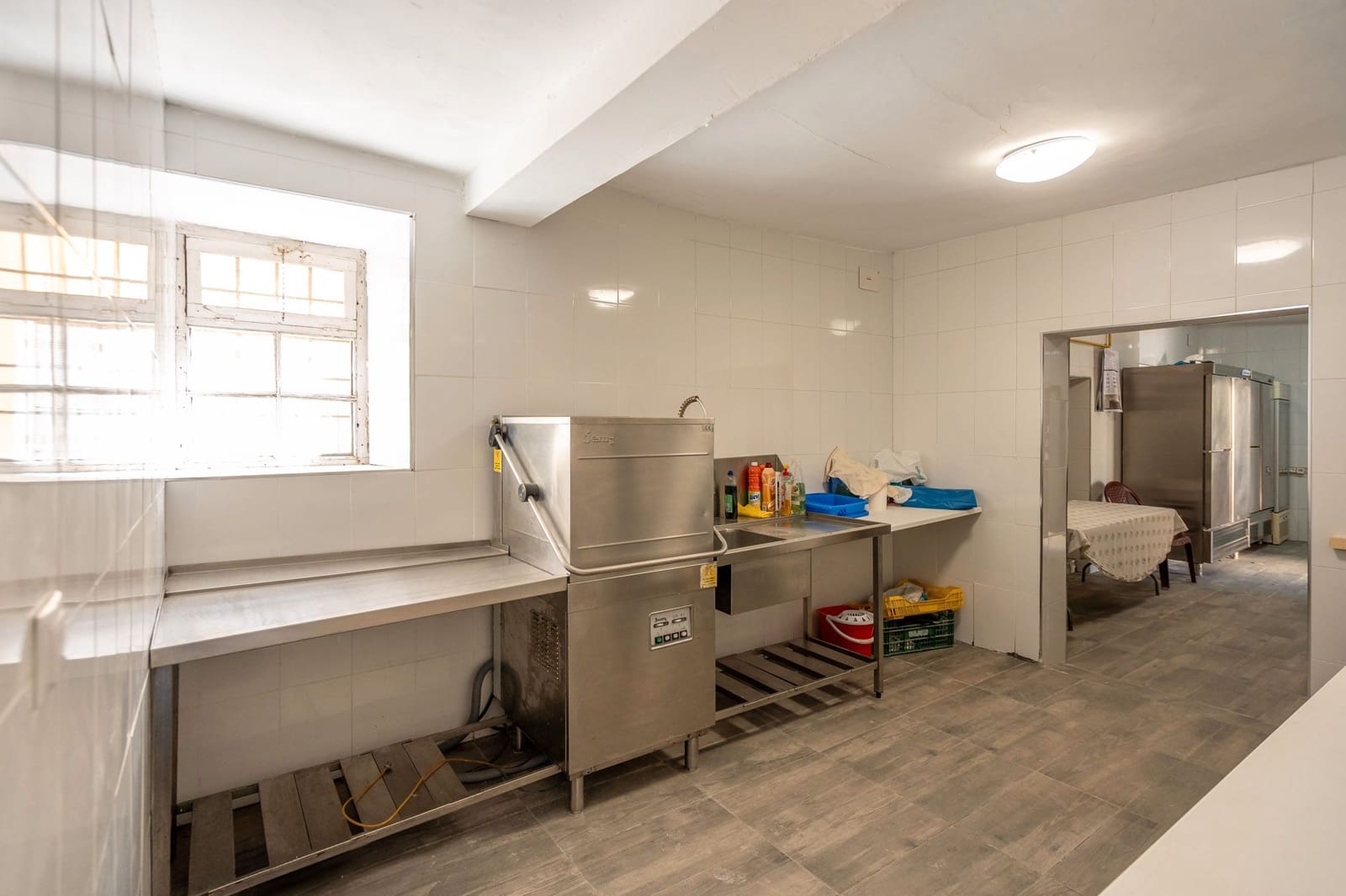 21 bedroom Hotel for sale in Yepes - € 500,000 (Ref: 8273948)