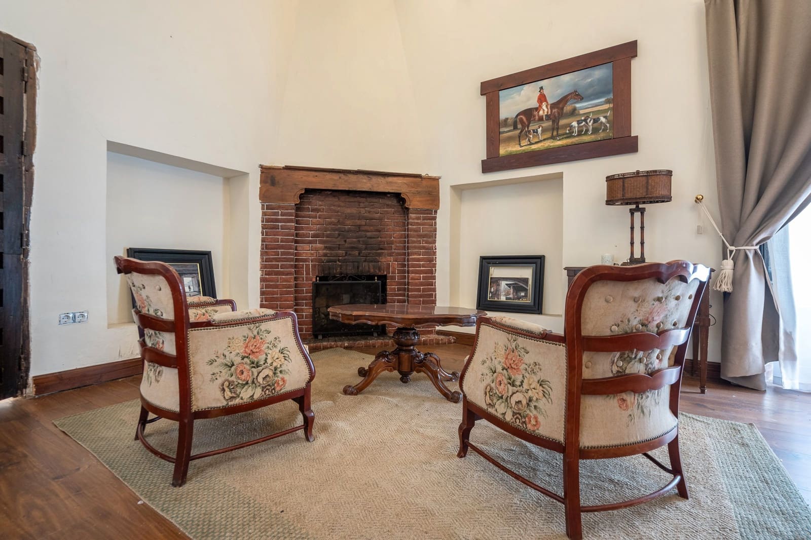 21 bedroom Hotel for sale in Yepes - € 500,000 (Ref: 8273948)