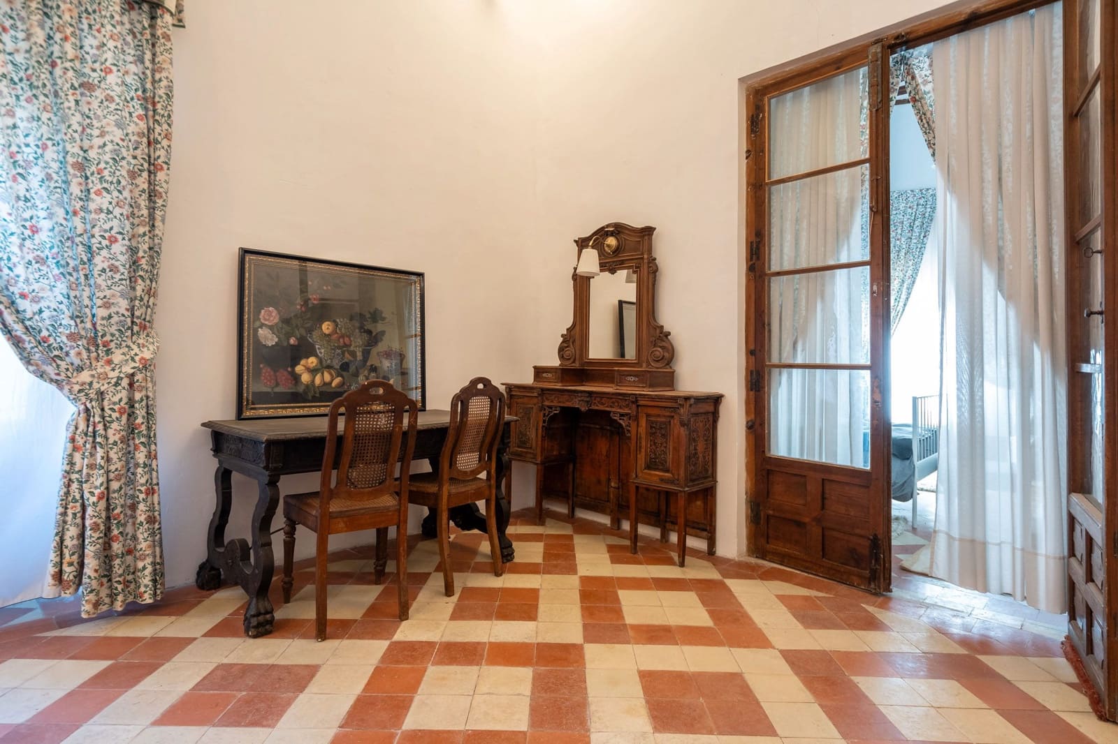 21 bedroom Hotel for sale in Yepes - € 500,000 (Ref: 8273948)